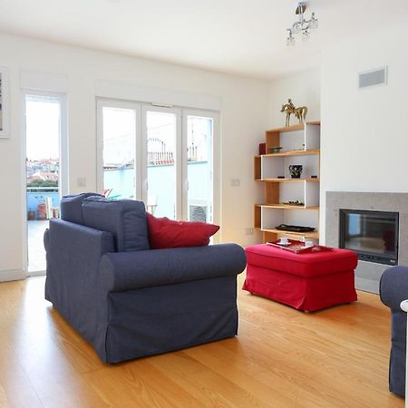 Azulejos' Charming Apartment With Terrace 2 By Lisbonne Collection Eksteriør billede